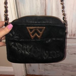 Black Kelly Wynne Purse